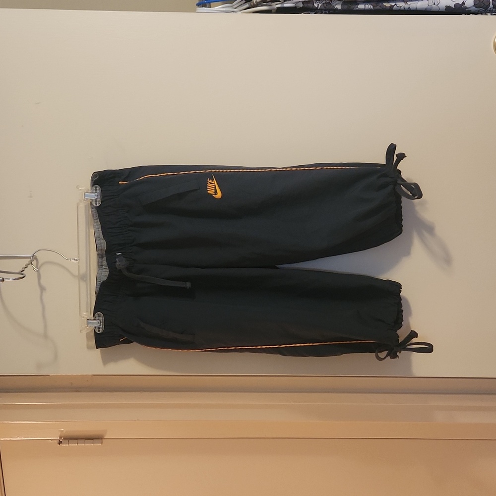 Nike cropped pants sportswear size medium navy and orange